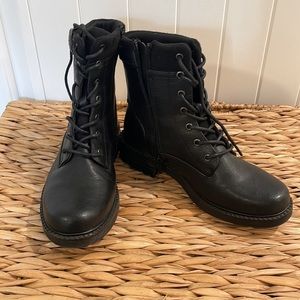 Lace Up Zip Up Sides Boots